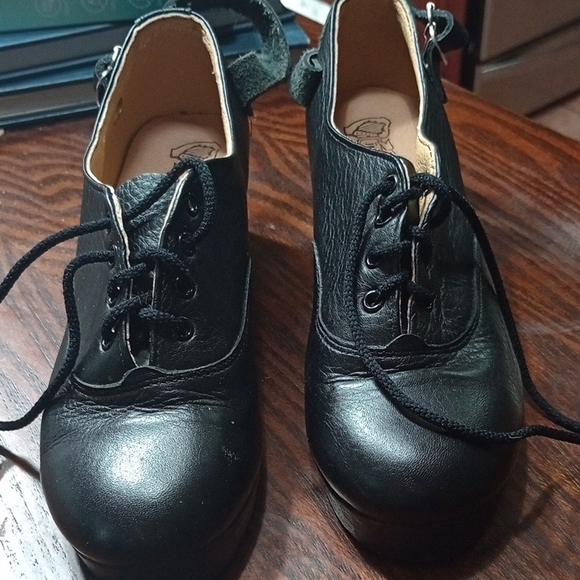 INISHFREE DeLuxe Dance Hard Shoes Black Leather UK 1.5 = 2.5US Made In Ireland